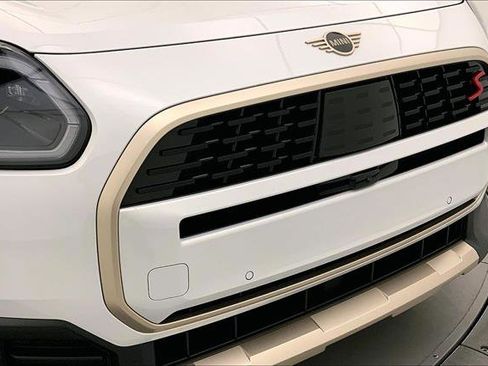 Certified 2025 MINI Cooper Countryman S w/ Comfort Package Max image 29