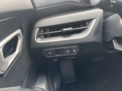 Used 2025 Kia K4 FWD image 33