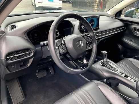Used 2024 Honda HR-V EX-L image 8