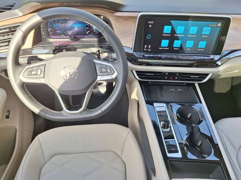 New 2026 Volkswagen Atlas SE image 21