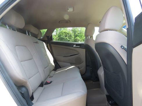 Used 2021 Hyundai Tucson Value AWD/4WD image 16