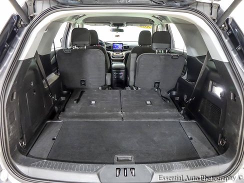 Used 2022 Ford Explorer XLT AWD/4WD image 27