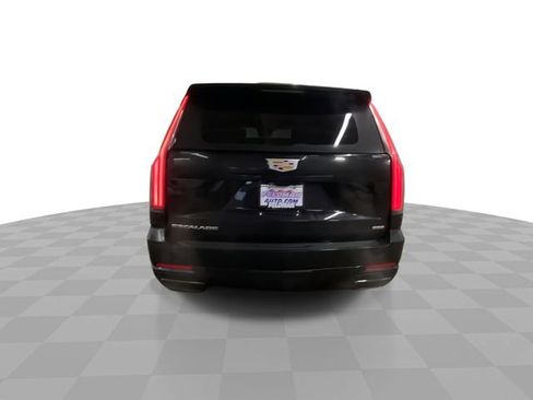Used 2025 Cadillac Escalade Sport Platinum image 9