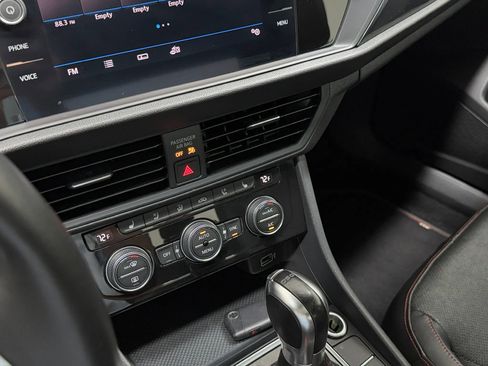 Used 2019 Volkswagen Jetta GLI FWD image 26