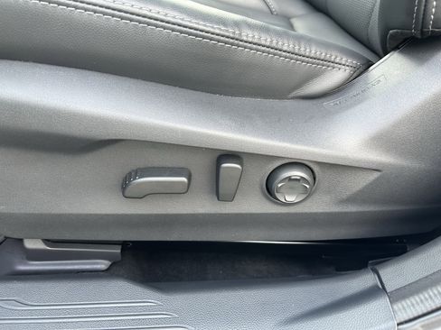 Used 2025 Subaru Outback Limited AWD/4WD image 21