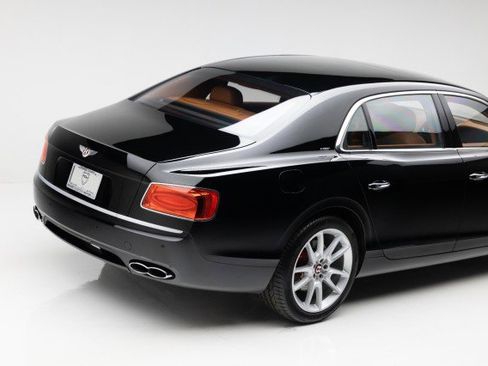Used 2017 Bentley Flying Spur S V8 image 27