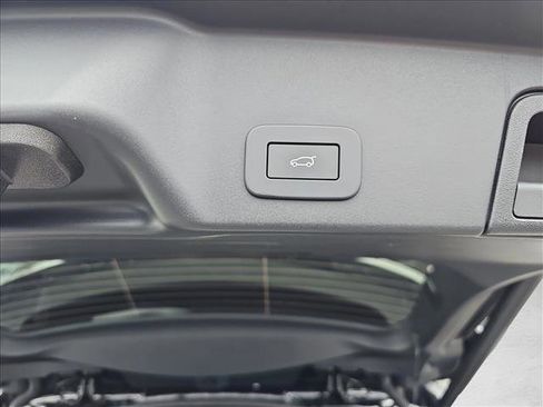 Certified 2026 Land Rover Range Rover Evoque S image 13