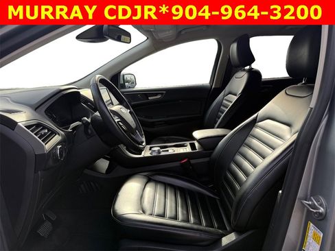 Used 2023 Ford Edge SEL image 9