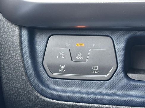 New 2025 Volkswagen ID. Buzz Pro S image 16