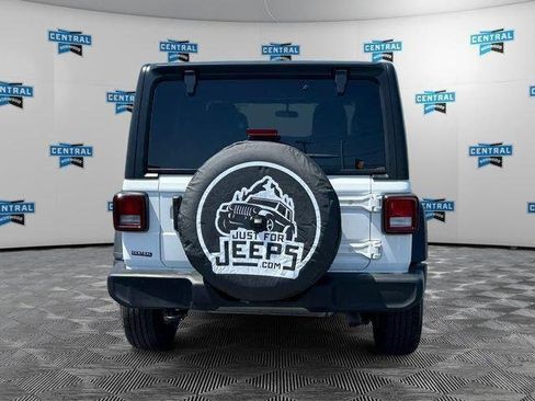Used 2023 Jeep Wrangler Unlimited Sport AWD/4WD image 5