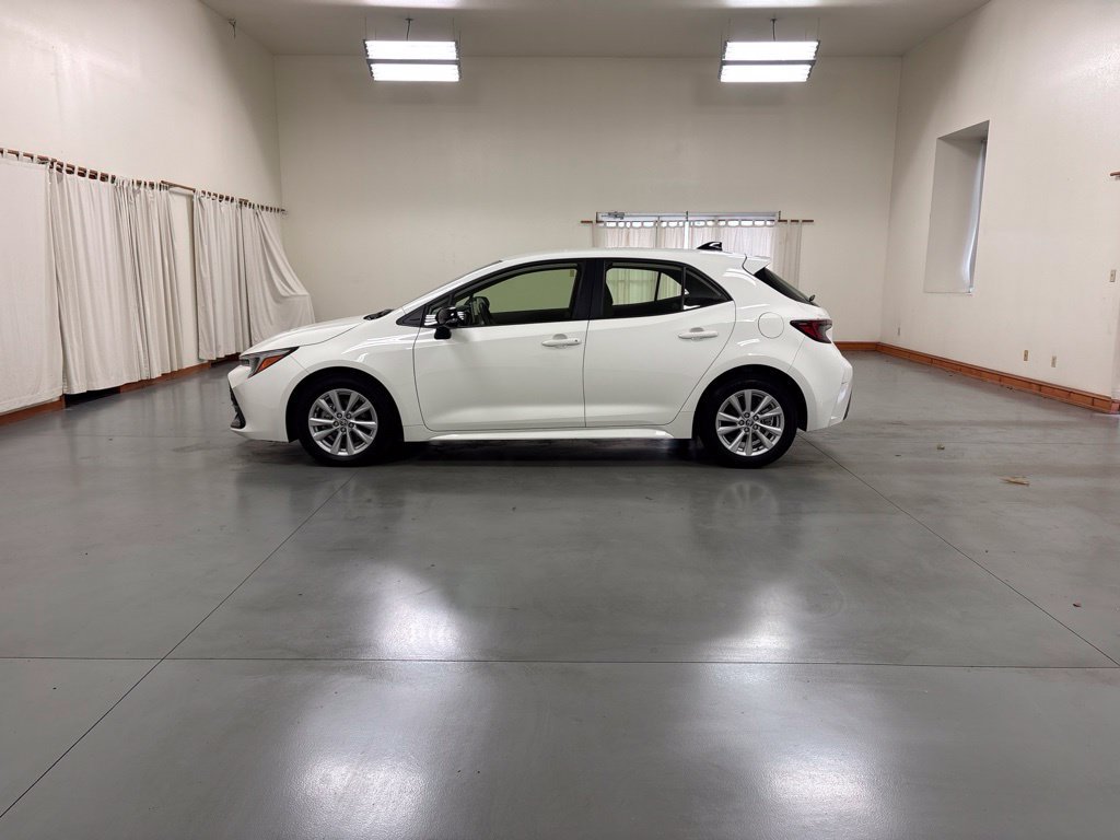 Used 2026 Toyota Corolla SE FWD image 5