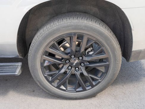 Certified 2023 GMC Yukon XL Denali w/ LPO, Floor Liner Package AWD/4WD image 31