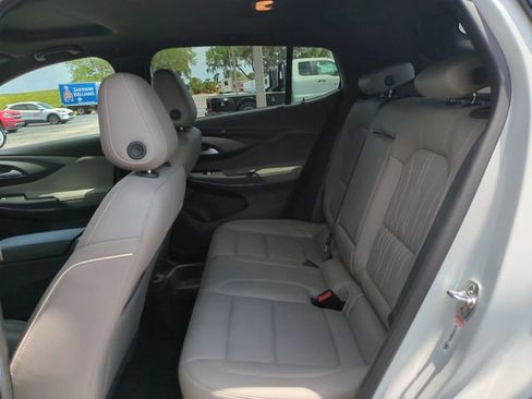 Used 2025 Buick Envista Avenir FWD image 16