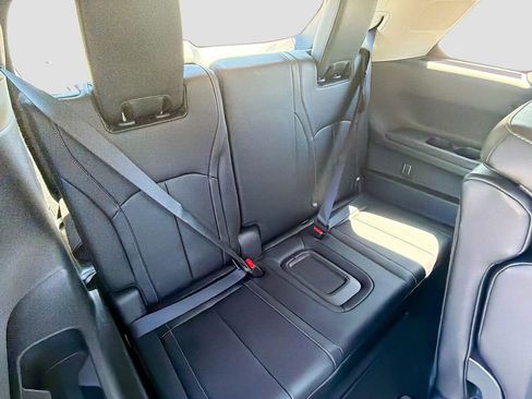 Used 2023 INFINITI QX60 Luxe w/ Cargo Package FWD image 28