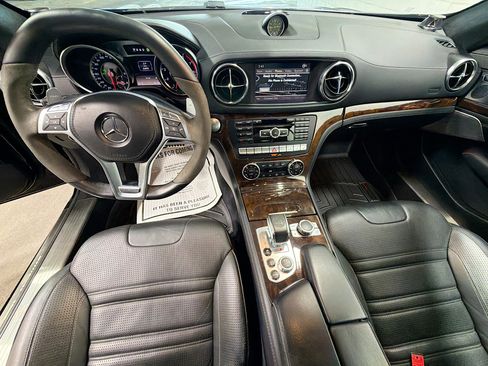 Used 2013 Mercedes-Benz SL 63 AMG image 16