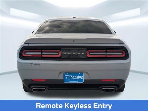 Used 2022 Dodge Challenger R/T image 5