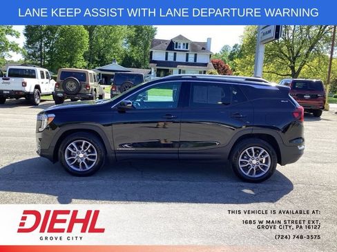 Used 2024 GMC Terrain SLT AWD/4WD image 4