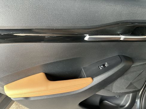 Certified 2024 Kia Seltos EX image 28