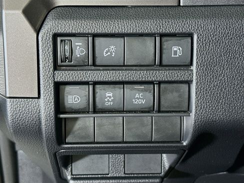 Used 2025 Toyota 4Runner TRD Off-Road image 17