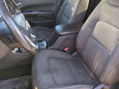 Used 2015 GMC Canyon SLE image 16