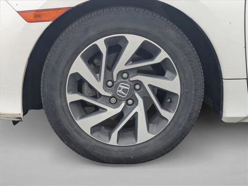 Used 2016 Honda Civic EX image 9