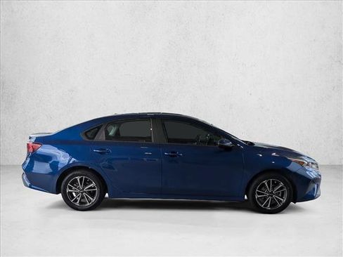 Used 2024 Kia Forte LXS w/ LXS Technology Package FWD image 4