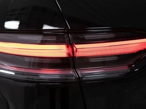 New 2026 Porsche Macan S AWD/4WD image 36