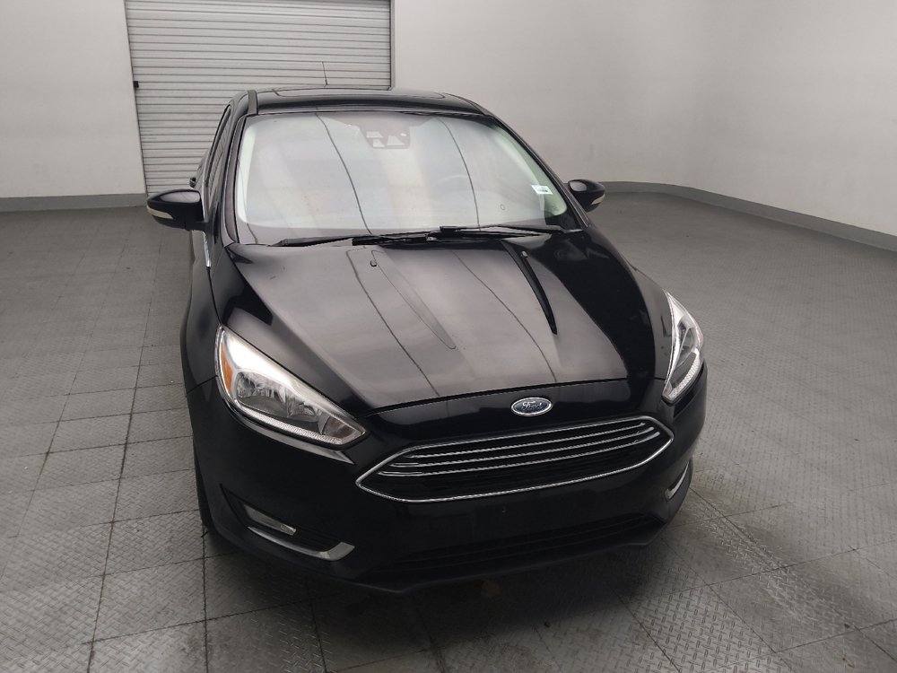 Used 2018 Ford Focus Titanium w/ Titanium Technology Package FWD image 14