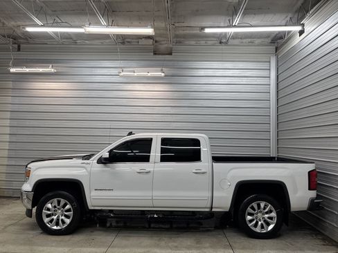 Used 2015 GMC Sierra 1500 SLE w/ Carbon-22 Edition image 7