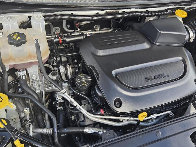 Certified 2023 Chrysler Pacifica Touring-L FWD image 22