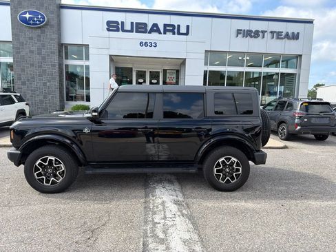 Used 2024 Ford Bronco Outer Banks AWD/4WD image 2