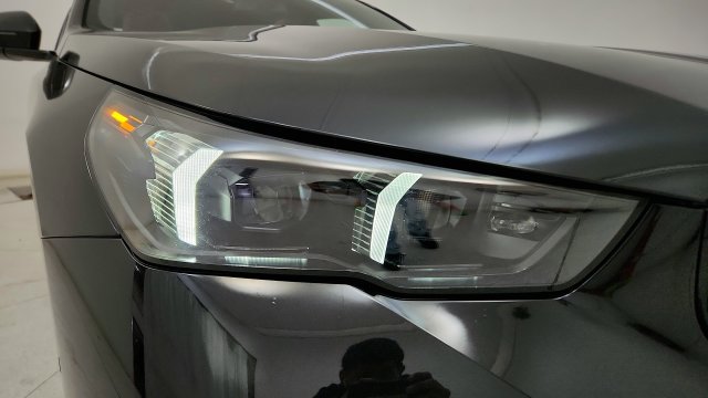Used 2027 BMW i5 eDrive40 w/ M Sport Package RWD image 24