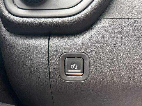 New 2026 Chevrolet Silverado 1500 W/T w/ WT Value Package image 19