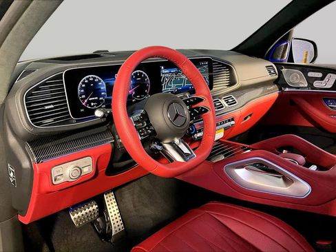 New 2026 Mercedes-Benz GLS 63 AMG 4MATIC image 9