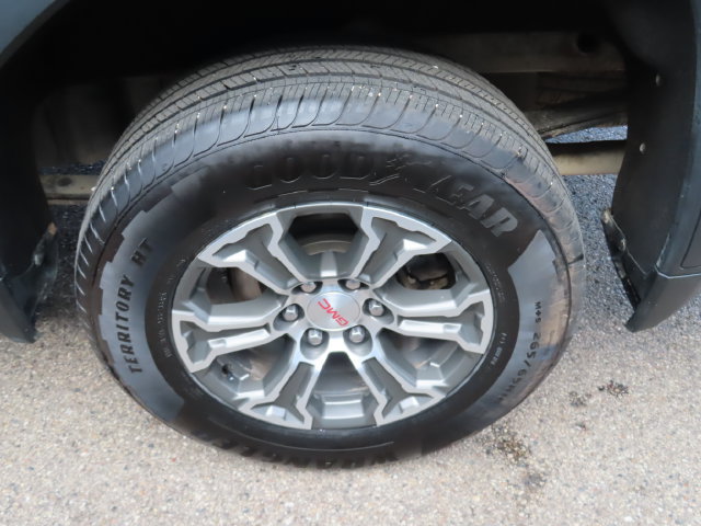 Used 2020 GMC Sierra 1500 SLE w/ SLE Value Package AWD/4WD image 17