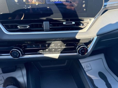 New 2026 Chevrolet Equinox LT w/ LPO, Floor Liner Package image 25