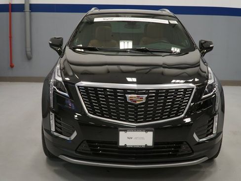 Certified 2023 Cadillac XT5 Premium Luxury image 9
