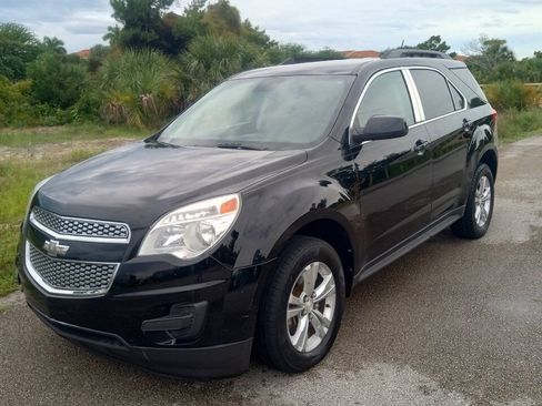 Used 2014 Chevrolet Equinox LT w/ Driver Convenience Package FWD image 2
