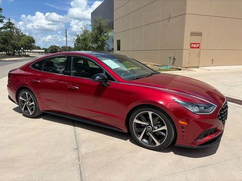 Used 2023 Hyundai Sonata SEL Plus FWD image 4