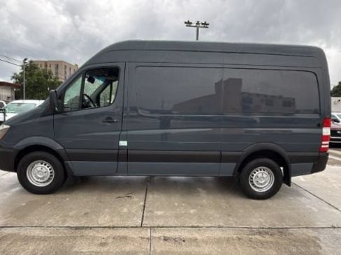 Used 2018 Mercedes-Benz Sprinter 2500 image 11