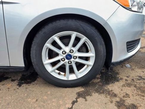 Used 2018 Ford Focus SE image 46