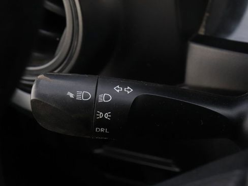 Used 2017 Toyota Tacoma 4x4 Access Cab image 37