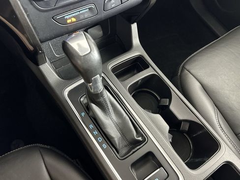 Used 2017 Ford Escape Titanium AWD/4WD image 18