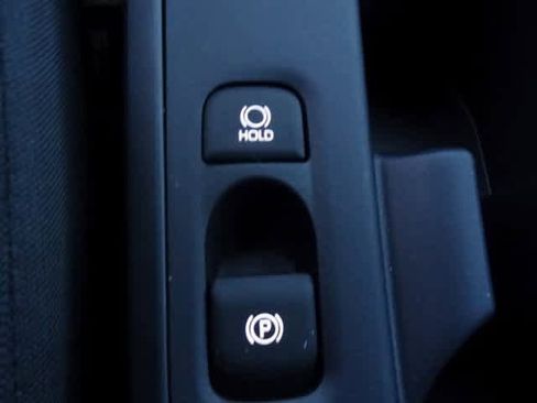 Used 2025 Toyota Corolla LE image 22