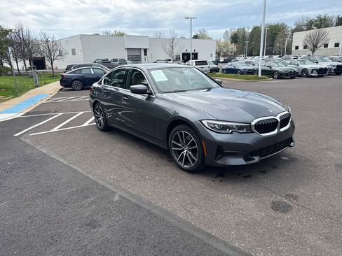 Used 2021 BMW 330i xDrive Sedan w/ Premium Package image 7