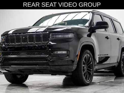 Used 2023 Jeep Grand Wagoneer Series III w/ Rear Seat Video Group 1 AWD/4WD image 8