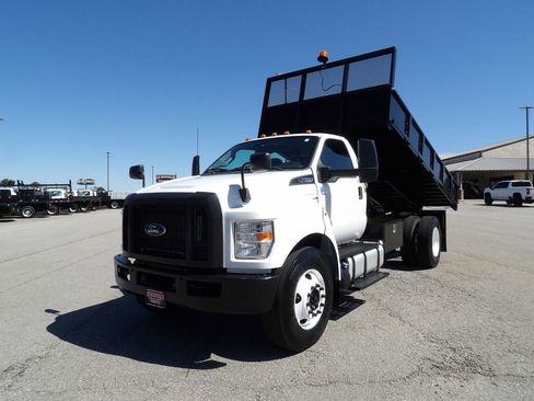 Used 2022 Ford F750 2WD Regular Cab Super Duty image 66