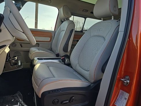 New 2025 Volkswagen ID. Buzz 1st Edition image 3