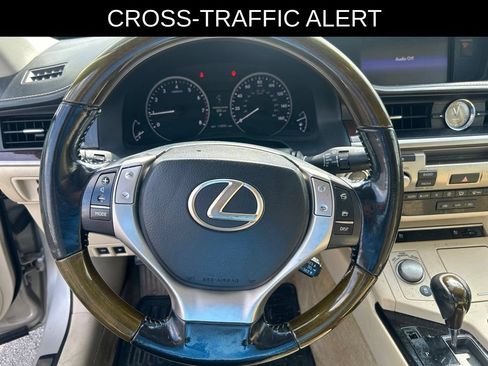 Used 2015 Lexus ES 350 w/ Premium Package FWD image 14