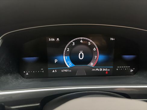 Certified 2024 Volkswagen Tiguan SE R-Line AWD/4WD image 17